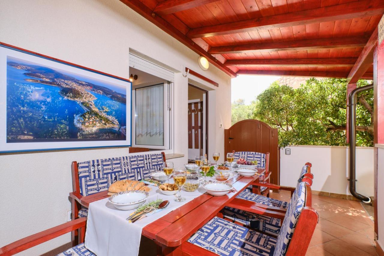 Apartments Antares Mali Lošinj Dış mekan fotoğraf