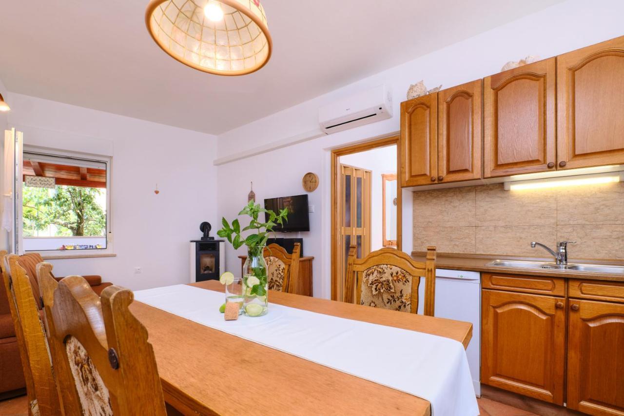 Apartments Antares Mali Lošinj Dış mekan fotoğraf