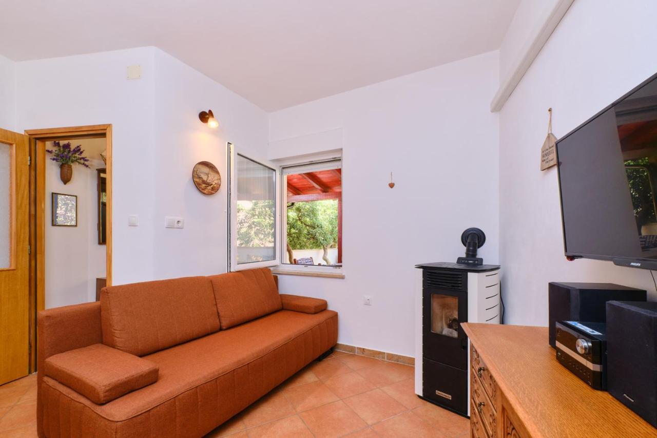 Apartments Antares Mali Lošinj Dış mekan fotoğraf