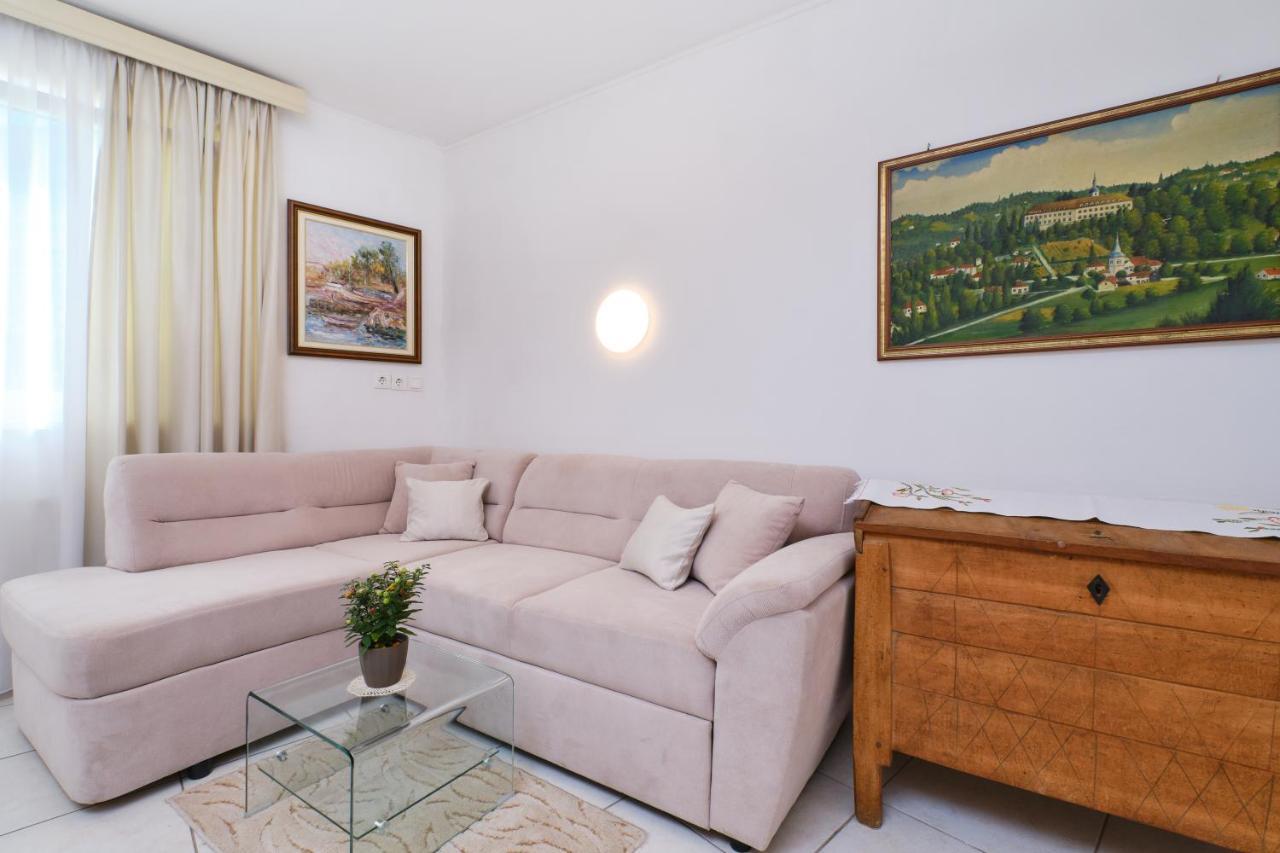 Apartments Antares Mali Lošinj Dış mekan fotoğraf