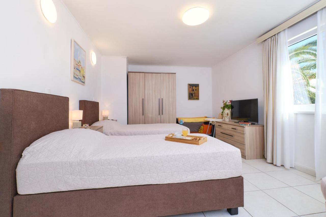 Apartments Antares Mali Lošinj Dış mekan fotoğraf